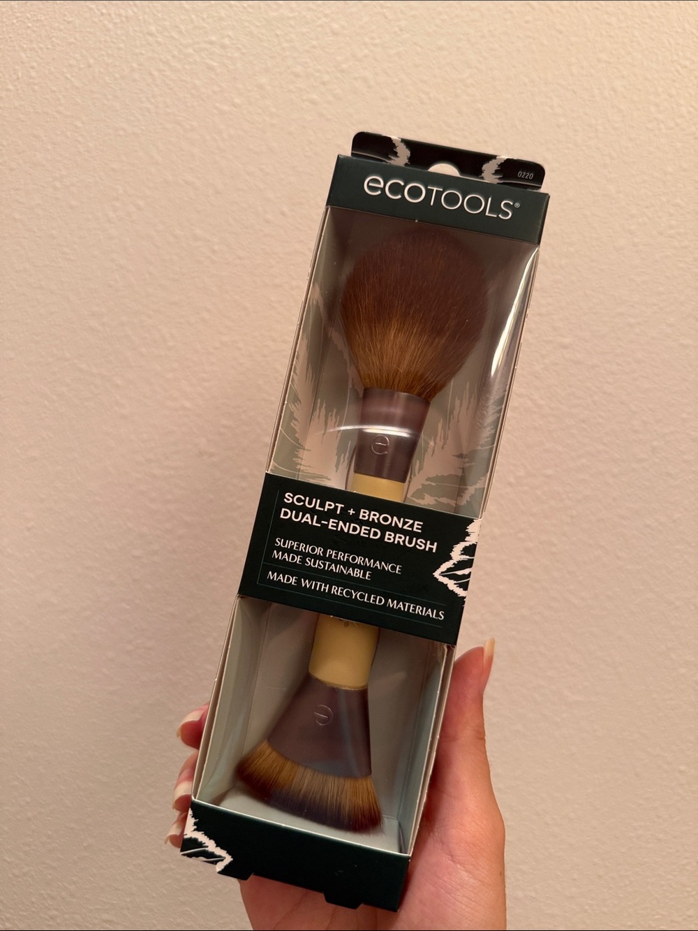 ecotools Beige Handle Sculpt + Bronze Dual-Ended Brush
